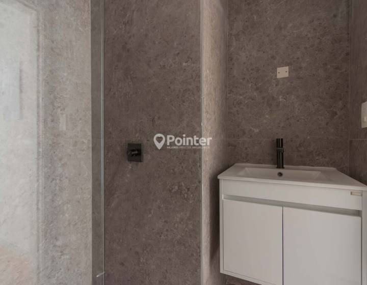Penthouse a estrenar con gran terraza y doble cochera, Buceo
