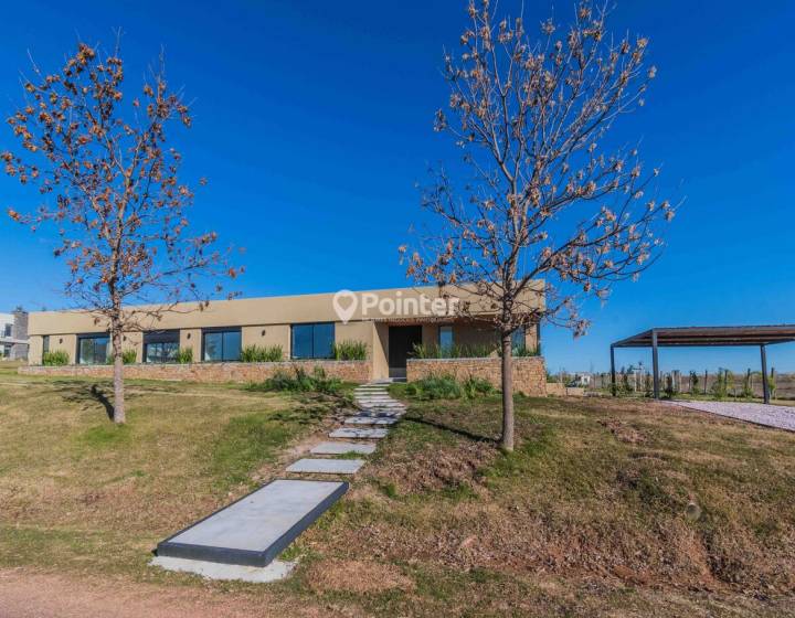 Venta Casa 4 Dormitorios En Colinas De Carrasco - Barrio Privado