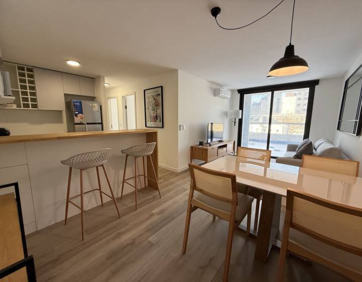 SE VENDE APARTAMENTO DE 2 DORMITORIOS  CORDON