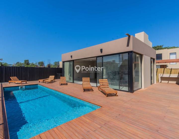 VENTA | Casa moderna en complejo cerrado &ndash; Carrasco Norte