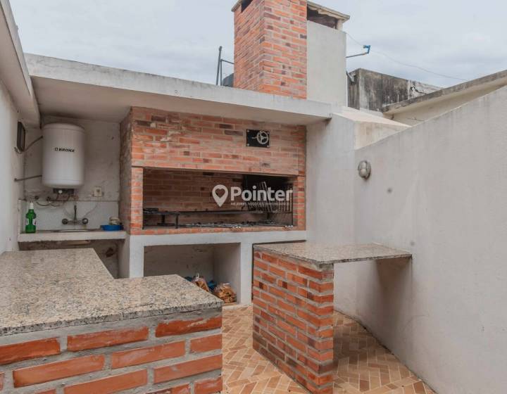 VENTA CASA 3 DORMITORIOS BARRIO CERRO