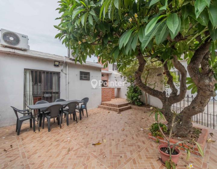 VENTA CASA 3 DORMITORIOS BARRIO CERRO