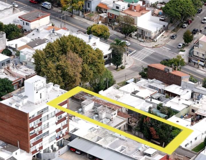 VENTA TERRENO EN BUCEO &ndash; EXCELENTE OPORTUNIDAD DE DESARROLLO