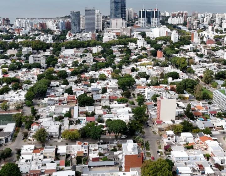 VENTA TERRENO EN BUCEO &ndash; EXCELENTE OPORTUNIDAD DE DESARROLLO
