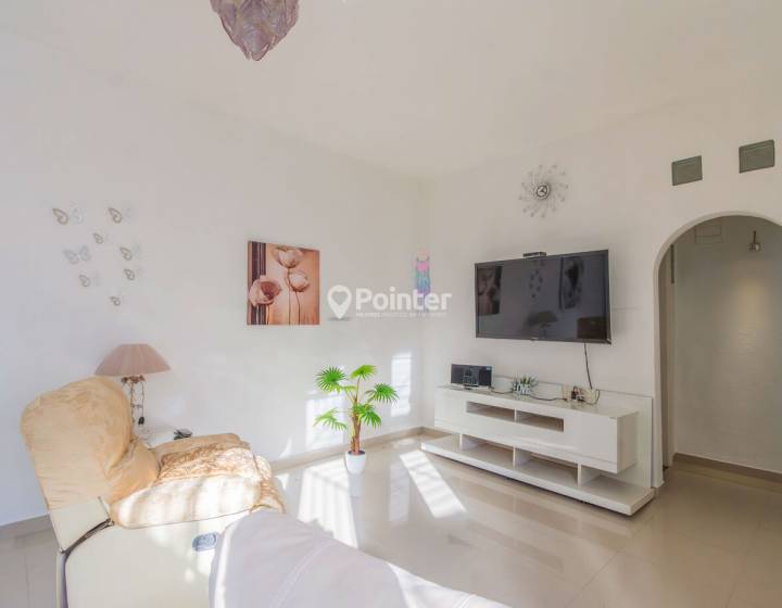 Venta apartamento 2 dormitorios con patio en Cord&oacute;n / Tres Cruces &ndash; Planta baja reciclada