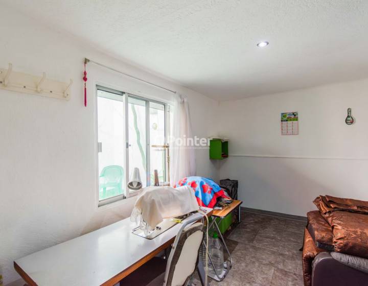 Venta apartamento 2 dormitorios con patio en Cord&oacute;n / Tres Cruces &ndash; Planta baja reciclada