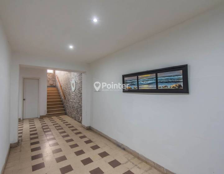 Venta apartamento 2 dormitorios con patio en Cord&oacute;n / Tres Cruces &ndash; Planta baja reciclada