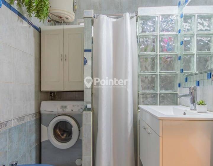 Venta apartamento 3 dormitorios con patio y parrillero en Cord&oacute;n / Tres Cruces &ndash; Planta baja