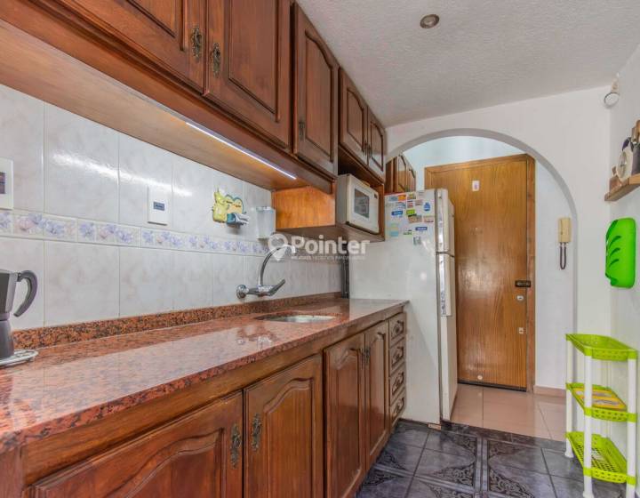 Venta apartamento 3 dormitorios con patio y parrillero en Cord&oacute;n / Tres Cruces &ndash; Planta baja