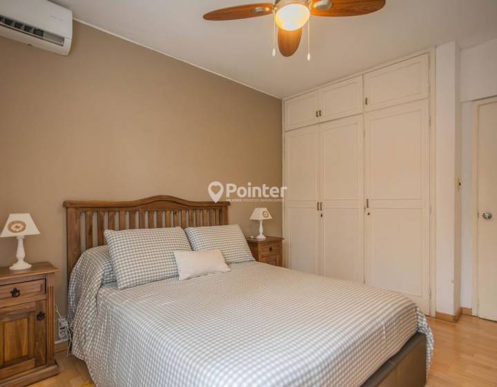 Venta Apartamento en Pocitos 3 dormitorios con Patio y Barbacoa con Parrillero