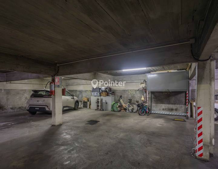 Venta Apartamento en Pocitos 3 dormitorios con Patio y Barbacoa con Parrillero
