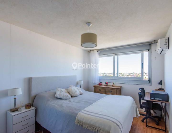 Apartamento en venta de 2 dormitorios en Torres Nuevo Centro &ndash; Piso 17, vista despejada