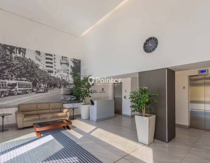 Apartamento en venta de 2 dormitorios en Torres Nuevo Centro &ndash; Piso 17, vista despejada