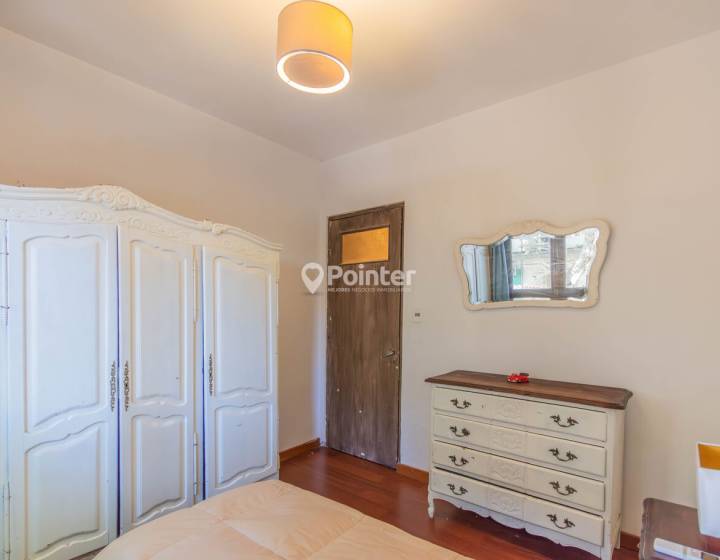 Venta apartamento reciclado de 2 dormitorios y 2 ba&ntilde;os en Cord&oacute;n / Centro - con balc&oacute;n