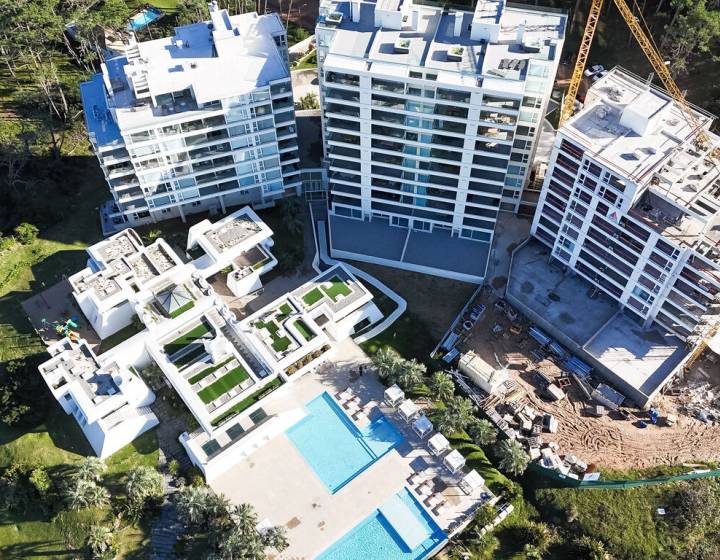 Alquiler invernal Apartamento 3 dormitorios Playa Mansa - Poseidon Laguna