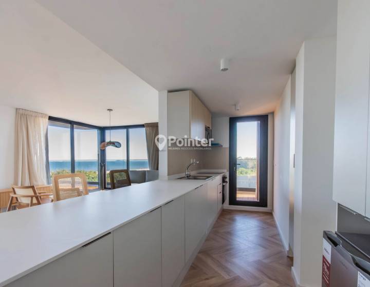 Apartamento 3 dormitorios a estrenar con vista al mar