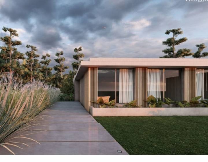 Casa de 3 dormitorios en pozo / Lagomar norte
