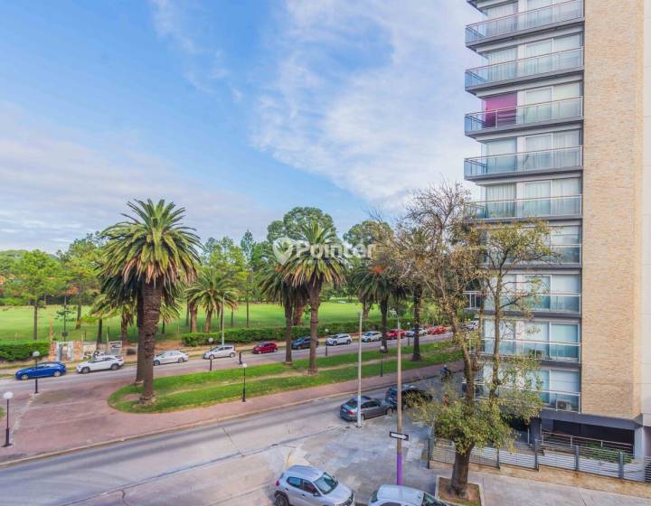 Alquiler Vista al Golf &middot; 2 Dorm. Gran Terraza en L