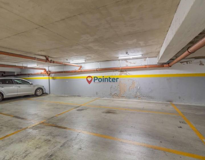 Apartamento en Pocitos de 2 Dormitorios, 2 ba&ntilde;os, Balc&oacute;n y Garaje doble