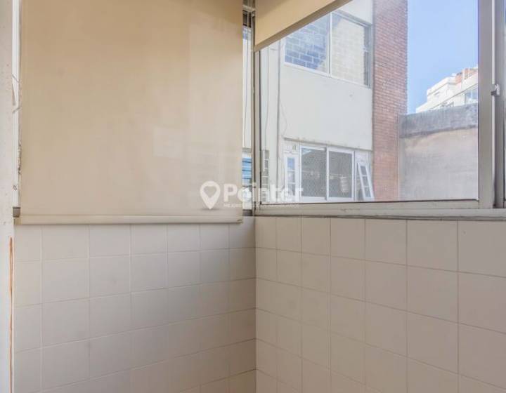 Venta apartamento de 3 dormitorios 2 ba&ntilde;os y garaje - Pocitos / Parque Rodo