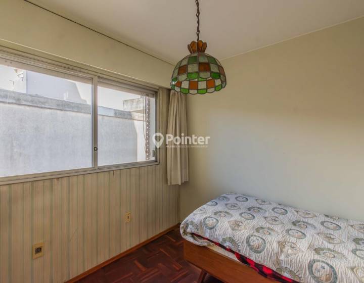 Venta apartamento de 3 dormitorios 2 ba&ntilde;os y garaje - Pocitos / Parque Rodo