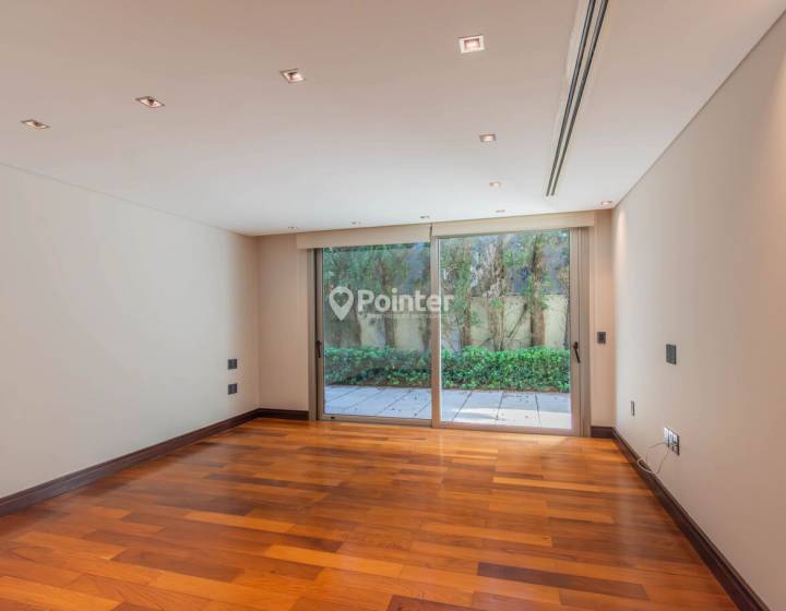 Venta Apartamento 4 dormitorios Carrasco