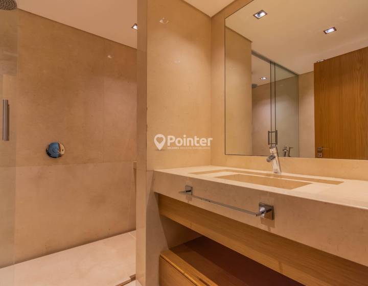 Venta Apartamento 4 dormitorios Carrasco