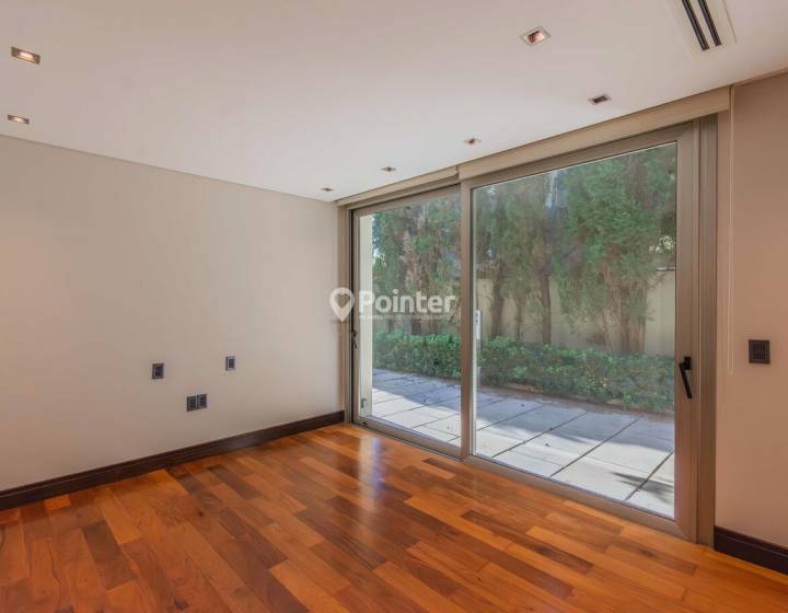 Venta Apartamento 4 dormitorios Carrasco