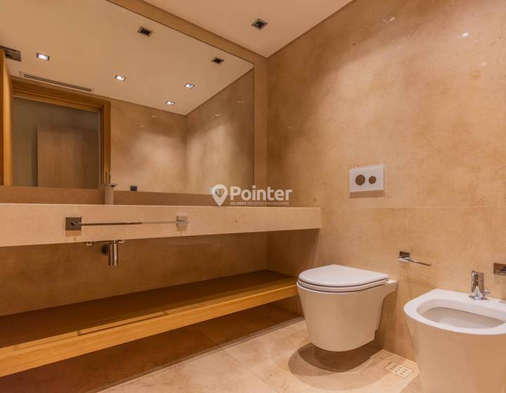 Venta Apartamento 4 dormitorios Carrasco