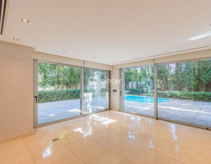 Venta Apartamento 4 dormitorios Carrasco