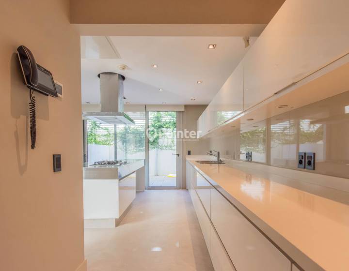 Venta Apartamento 4 dormitorios Carrasco