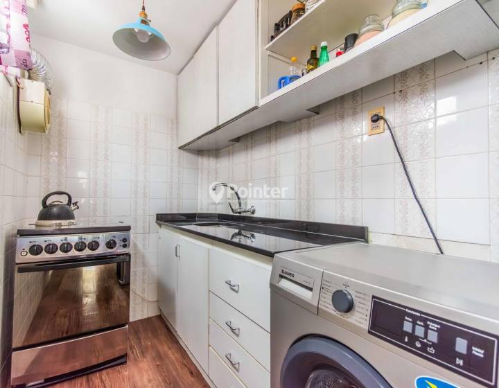 Venta apartamento de 2 dormitorios a pocos metros del Parque Batlle (2do piso por escalera)