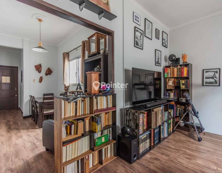 Venta apartamento de 2 dormitorios a pocos metros del Parque Batlle (2do piso por escalera)
