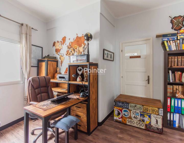 Venta apartamento de 2 dormitorios a pocos metros del Parque Batlle (2do piso por escalera)