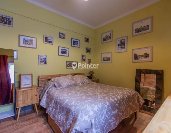 Venta apartamento de 2 dormitorios a pocos metros del Parque Batlle (2do piso por escalera)
