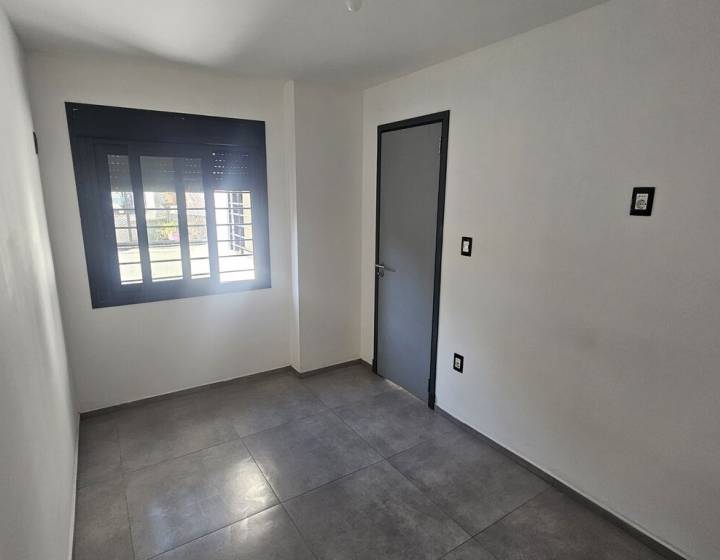 Oportunidad de Inversi&oacute;n Estrat&eacute;gica: Complejo de 5 Apartamentos Totalmente Renovados
Inversi&oacute;n Seg...