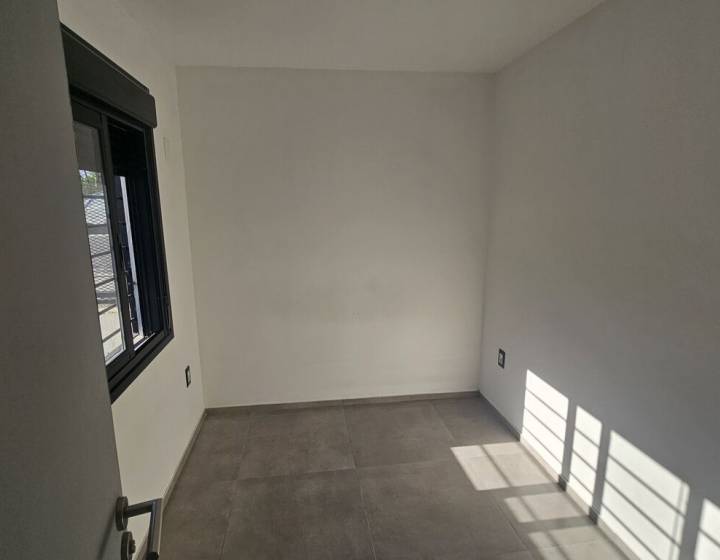 Oportunidad de Inversi&oacute;n Estrat&eacute;gica: Complejo de 5 Apartamentos Totalmente Renovados
Inversi&oacute;n Seg...