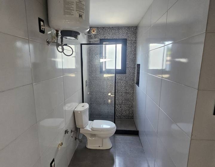 Oportunidad de Inversi&oacute;n Estrat&eacute;gica: Complejo de 5 Apartamentos Totalmente Renovados
Inversi&oacute;n Seg...