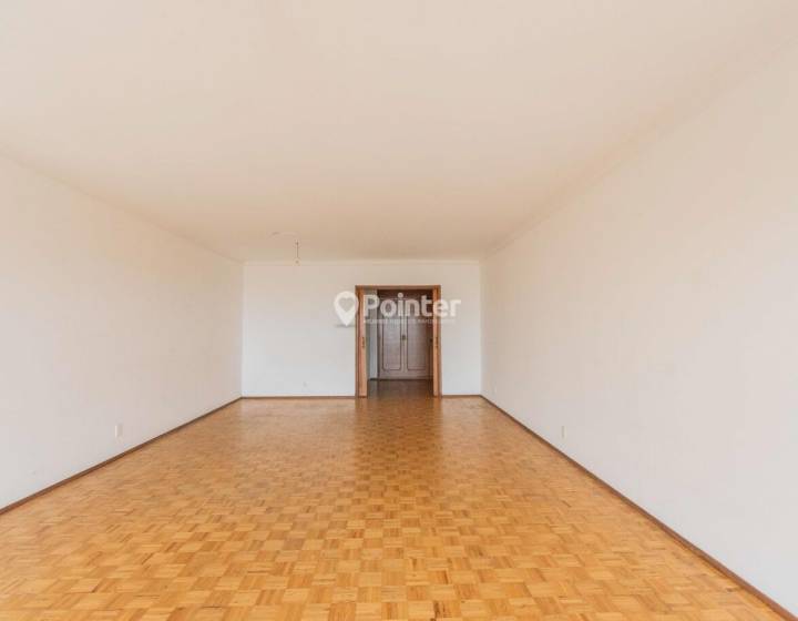 VILLA BIARRITZ | Frente al Parque | 165 m&sup2; | 3 Dormitorios | 2 Garajes Independientes + Box