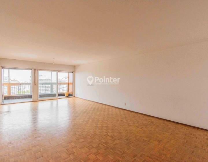 VILLA BIARRITZ | Frente al Parque | 165 m&sup2; | 3 Dormitorios | 2 Garajes Independientes + Box