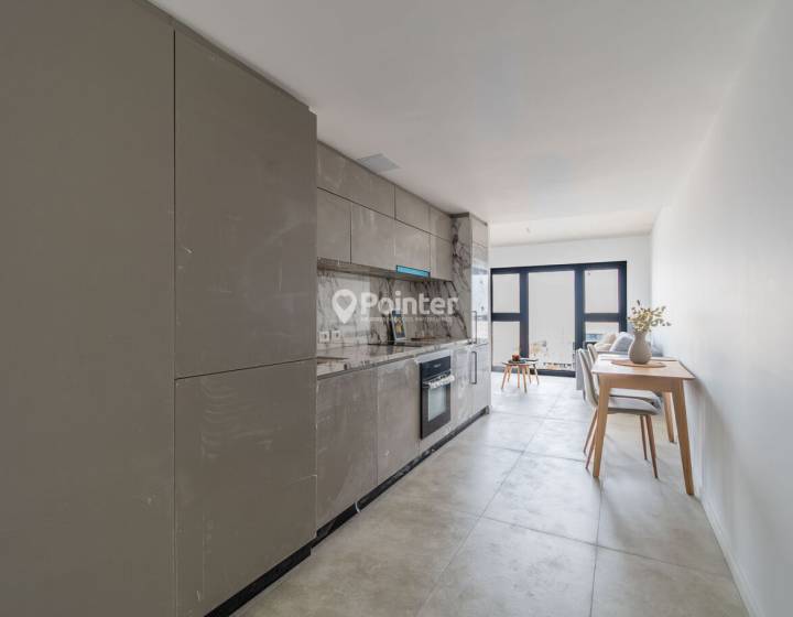Estudio con dormitorio semi definido. BRUSCO by IXOU