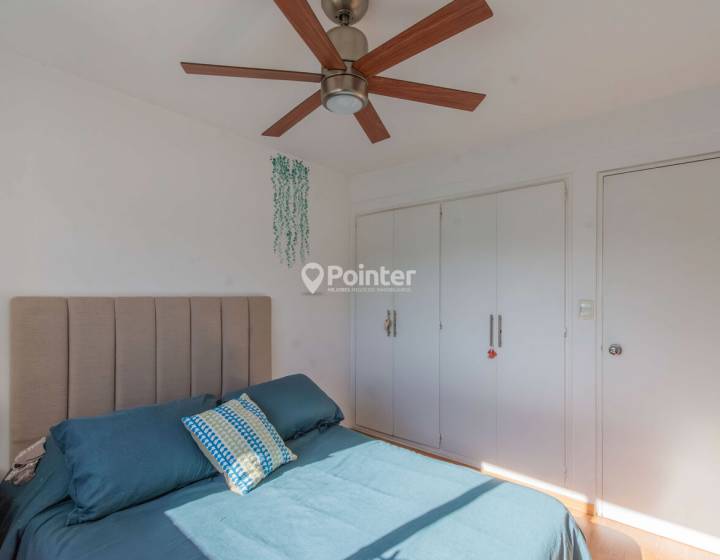 Venta apartamento 2 dormitorios + escritorio (o 3 dormitorios) y balc&oacute;n al frente - Pocitos
