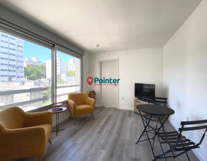 Alquilo Apartamento De 1 Dormitorio Con Terraza Hacia El Norte, Barbacoa, Parque Rod&oacute;