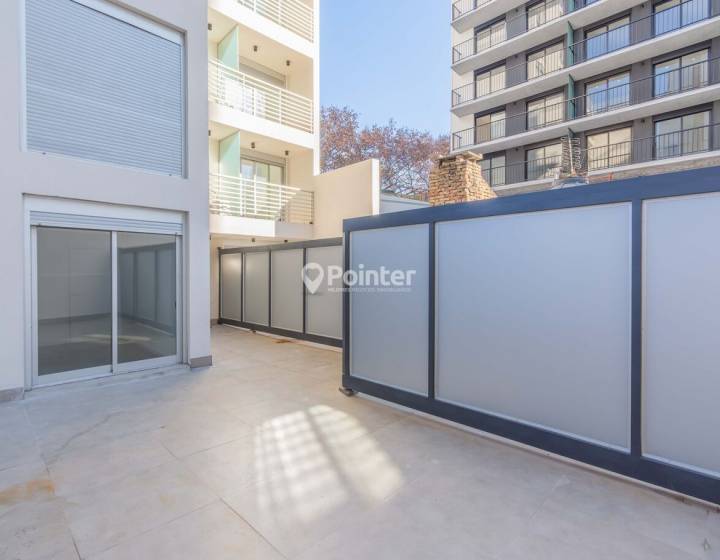 Alquiler 1 dormitorio primer piso con patio en Palermo