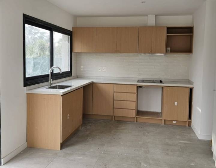Casa de 3 dormitorios a estrenar en Lagomar Sur