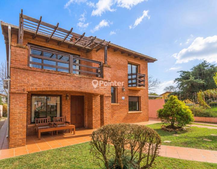 Casa en Atlantida Sur 4 dormitorios