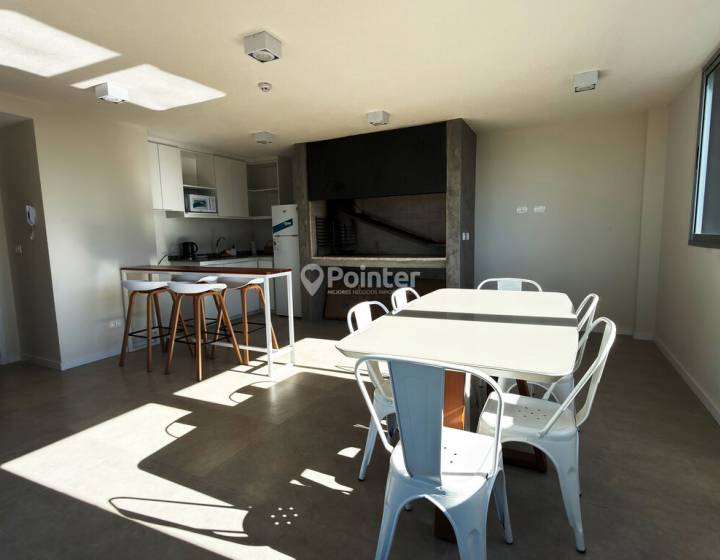 APARTAMENTO DE 1 DORMITORIO EN ALQUILER CON GARAJE &ndash; CENTRO &ndash; CORDON