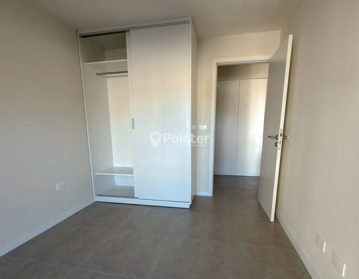 APARTAMENTO DE 1 DORMITORIO EN ALQUILER CON GARAJE &ndash; CENTRO &ndash; CORDON