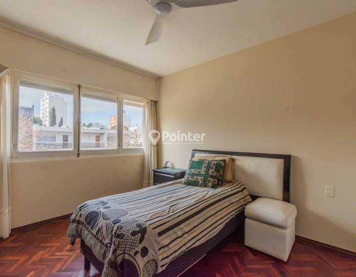 Casa En Venta En Malvin 3 Dormitorios Con Piscina