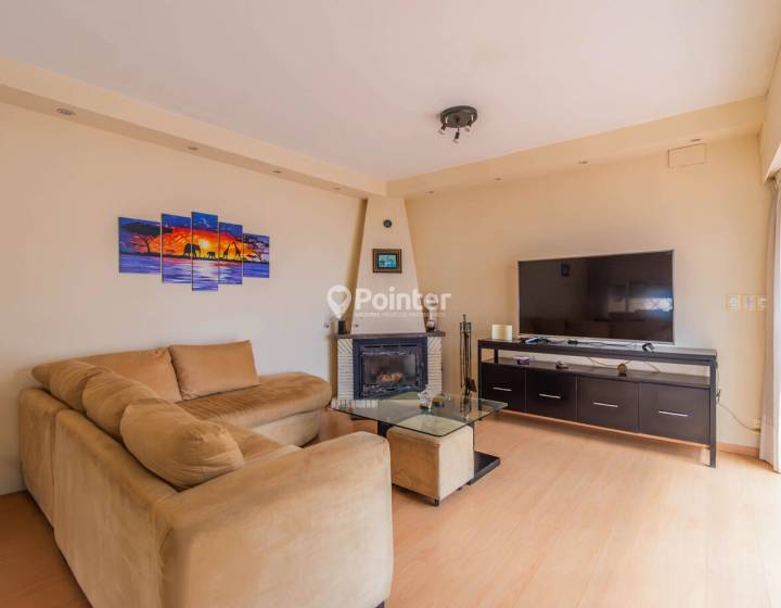 Casa En Venta En Malvin 3 Dormitorios Con Piscina